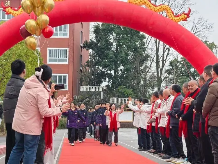 百日誓师燃斗志 壮志凌云战中考 第17张