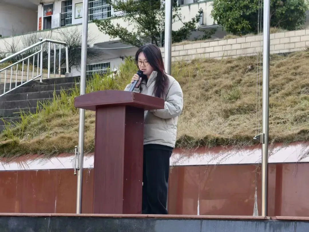 凝心聚力启新程,冲刺中考谱华章——崇文中学2026年春季开学典礼纪实 第5张