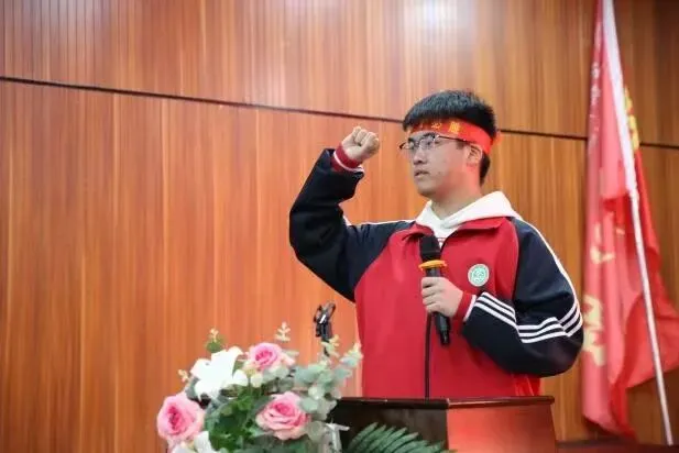 子长市中学|“百日拼搏展锋芒,决胜中考创辉煌” 第30张