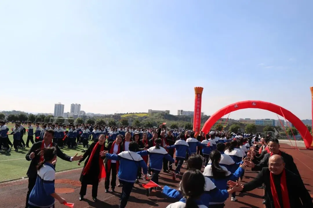 百日砺剑逐梦、誓创中考辉煌——沙土镇初级中学举行2026届百日誓师大会 第19张