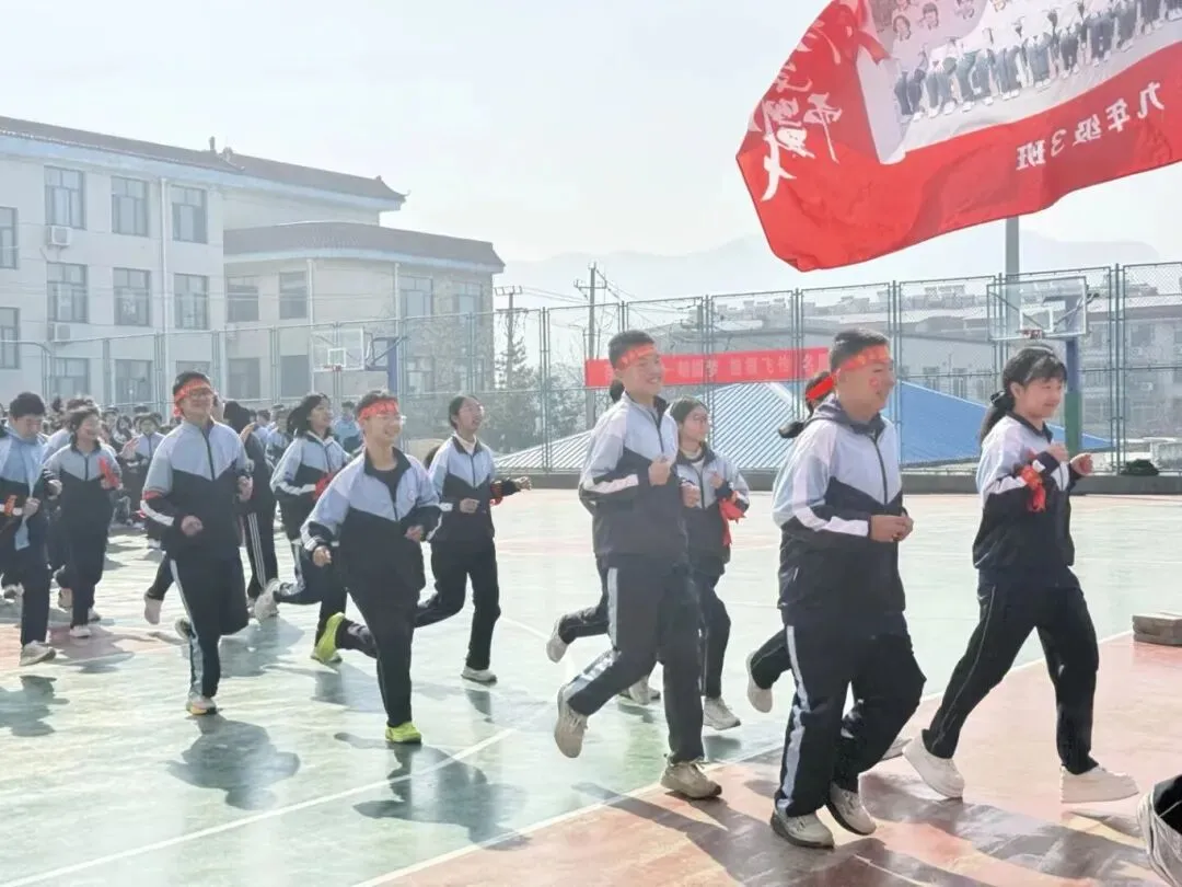 【全环境立德树人】百日砺剑,决胜中考——仲宫街道初级中学初三百日誓师大会隆重举行 第18张