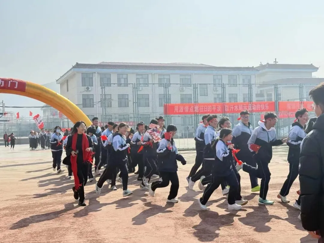 【全环境立德树人】百日砺剑,决胜中考——仲宫街道初级中学初三百日誓师大会隆重举行 第19张