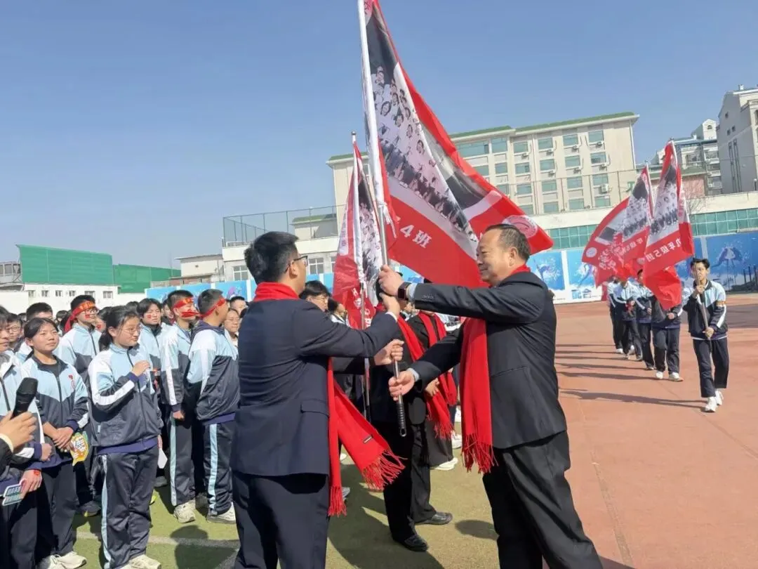 【全环境立德树人】百日砺剑,决胜中考——仲宫街道初级中学初三百日誓师大会隆重举行 第24张