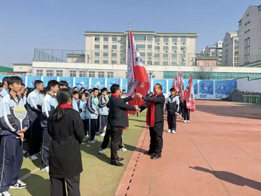 【全环境立德树人】百日砺剑,决胜中考——仲宫街道初级中学初三百日誓师大会隆重举行 第26张