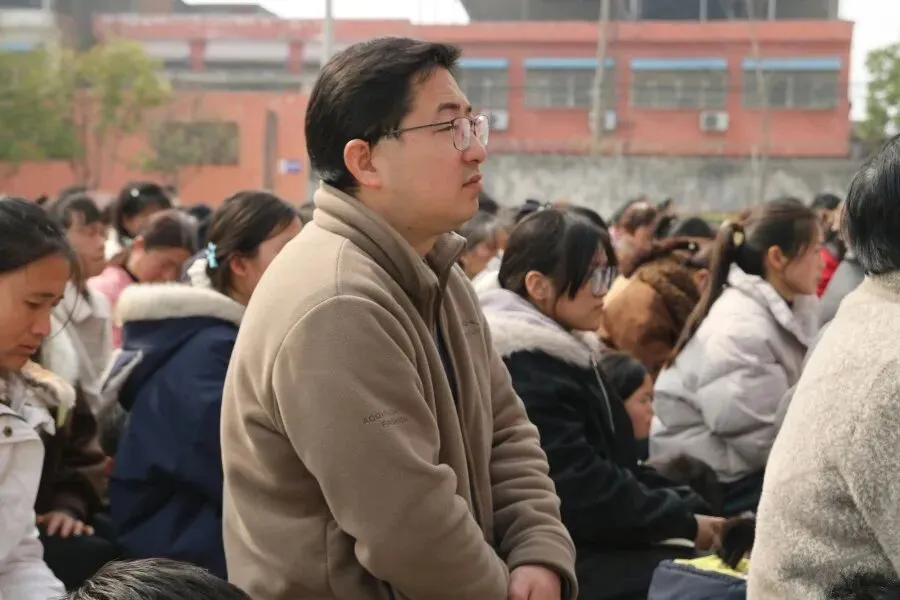 鏖战百日不负韶华,策马扬鞭决胜中考———淅川县九重镇第一初级中学举行2026年百日冲刺誓师大会 第68张