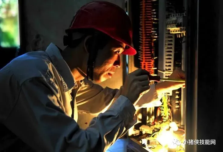 2026最新变电设备检修工模拟试卷(含答案) 第2张