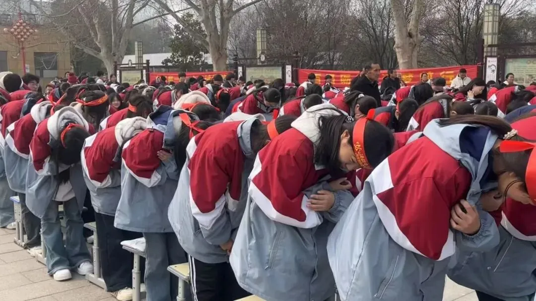 逐梦中考,决胜未来——我校举行2026届中考百日冲刺誓师大会 第16张