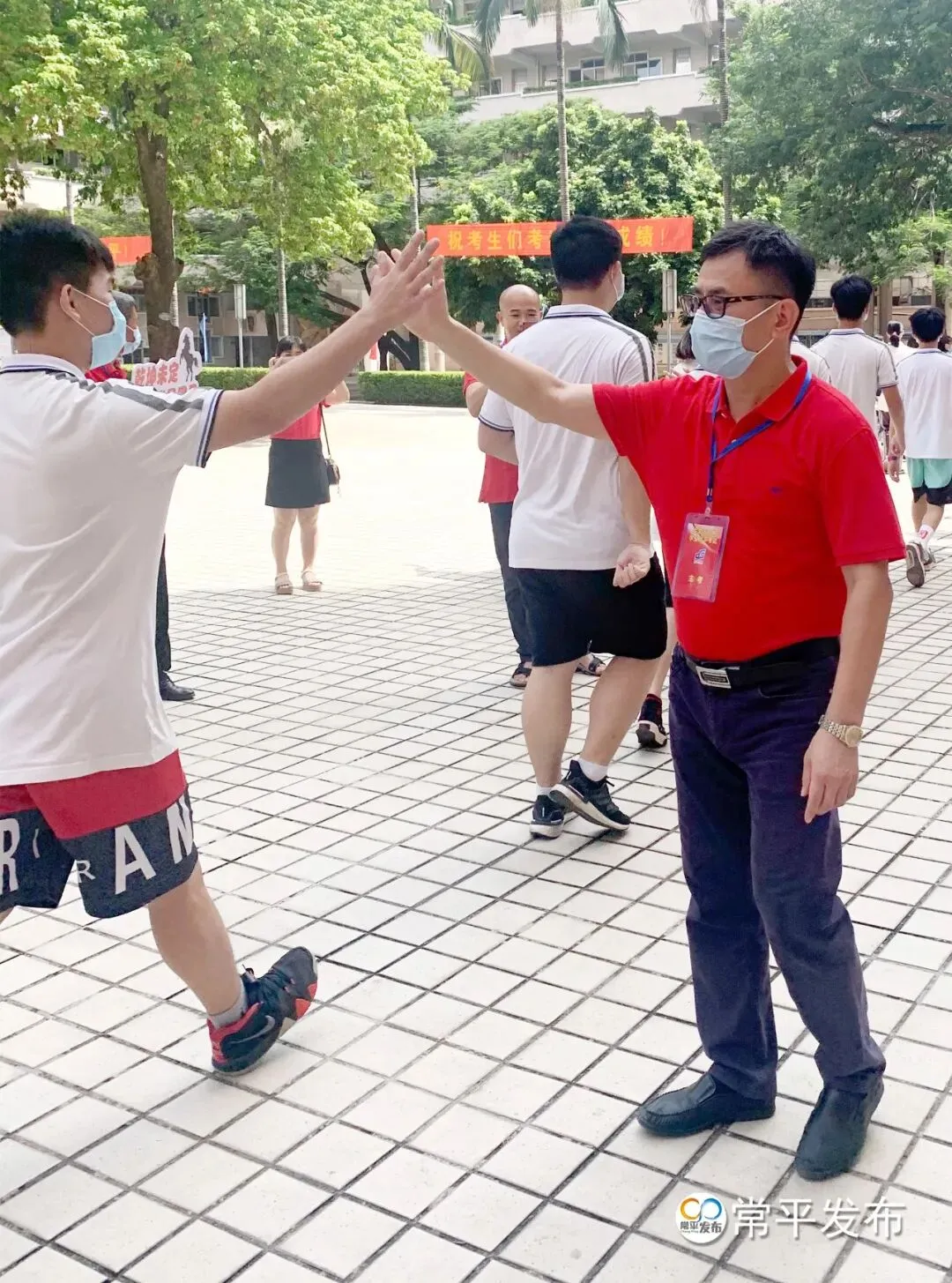 中考首日,刘学新巡视常平中考考场 第6张