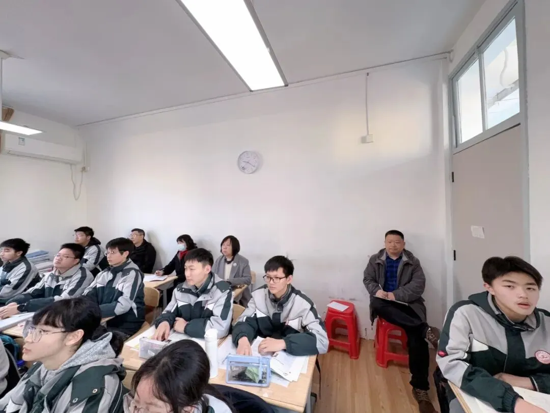 【尊重教育·教学】专家视导精准赋能 中考备考聚力攀高——南京市教研室莅临我校初三校区开展教学视导工作 第17张