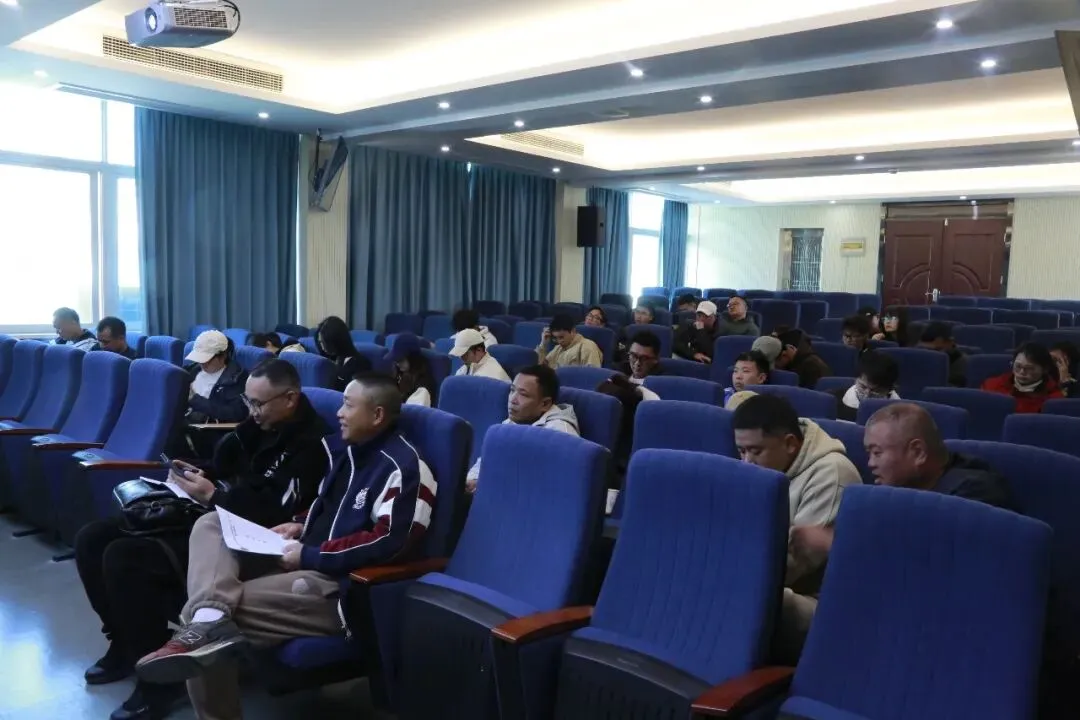 【教学动态】聚焦排球教学,共探中考体育——互联网+玉环市体育项目(排球)专题研讨暨名师送教活动在芦浦中学开展 第1张