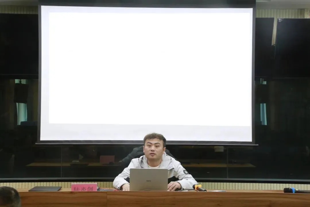 【教学动态】聚焦排球教学,共探中考体育——互联网+玉环市体育项目(排球)专题研讨暨名师送教活动在芦浦中学开展 第14张