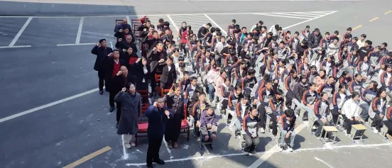 中心中学|百日砺剑赴中考 青春逐梦绽锋芒——新铺镇中心中学隆重举行百日誓师大会 第3张 中心中学|百日砺剑赴中考 青春逐梦绽锋芒——新铺镇中心中学隆重举行百日誓师大会 第3张