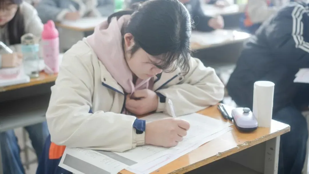 倒计时86天!高三全真模考启幕,以实战蓄力冲刺高考! 第7张