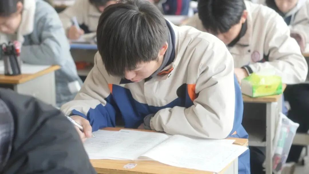 倒计时86天!高三全真模考启幕,以实战蓄力冲刺高考! 第24张