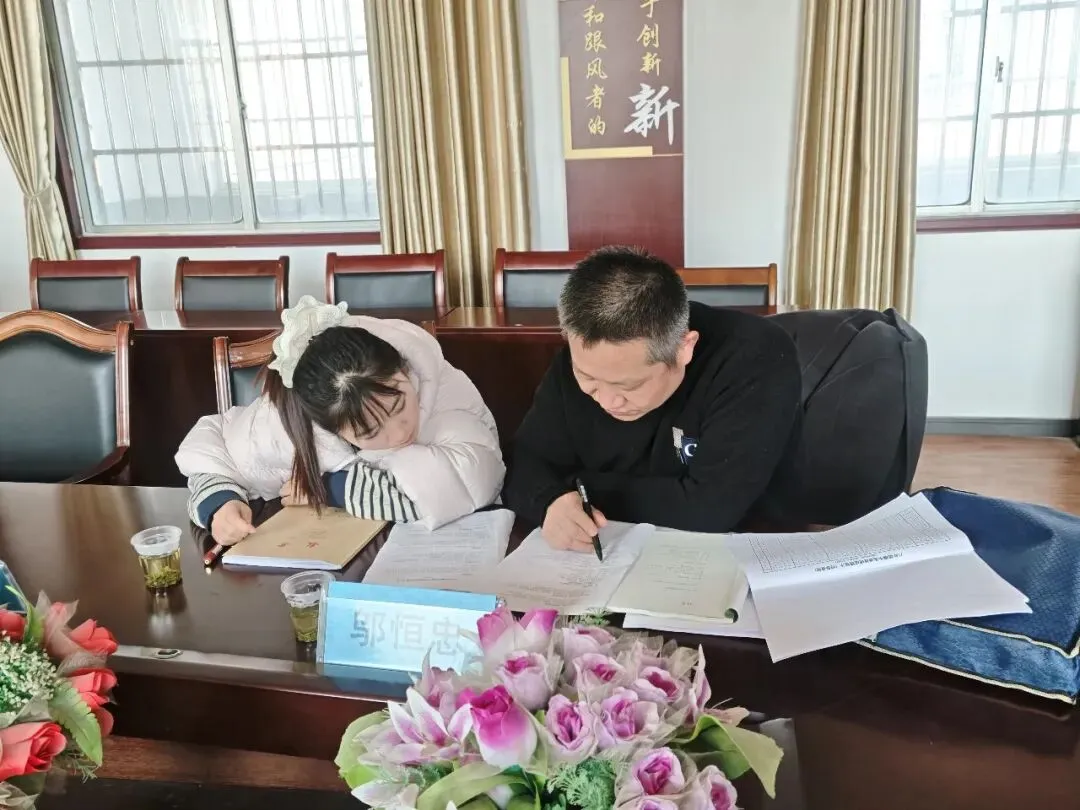 精准把脉促备考 同心共行迎中考——石首市教研室专家团队莅临我校指导复习工作 第6张