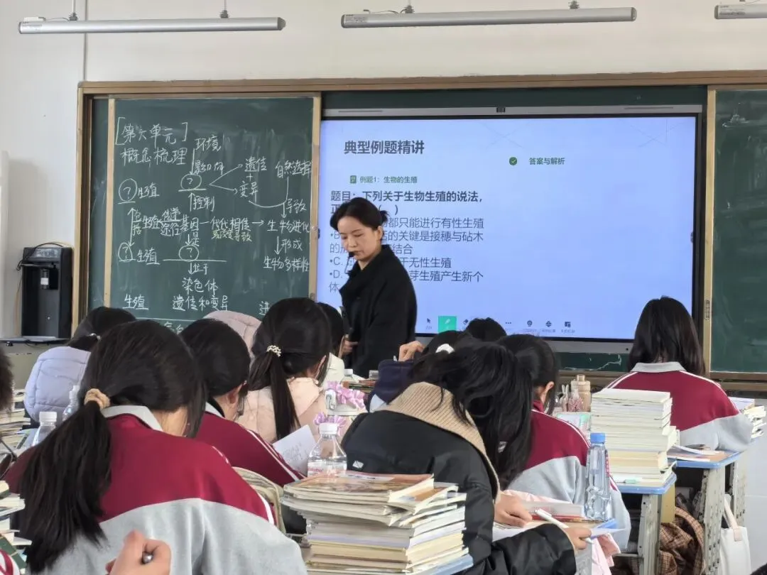 精准把脉促备考 同心共行迎中考——石首市教研室专家团队莅临我校指导复习工作 第10张