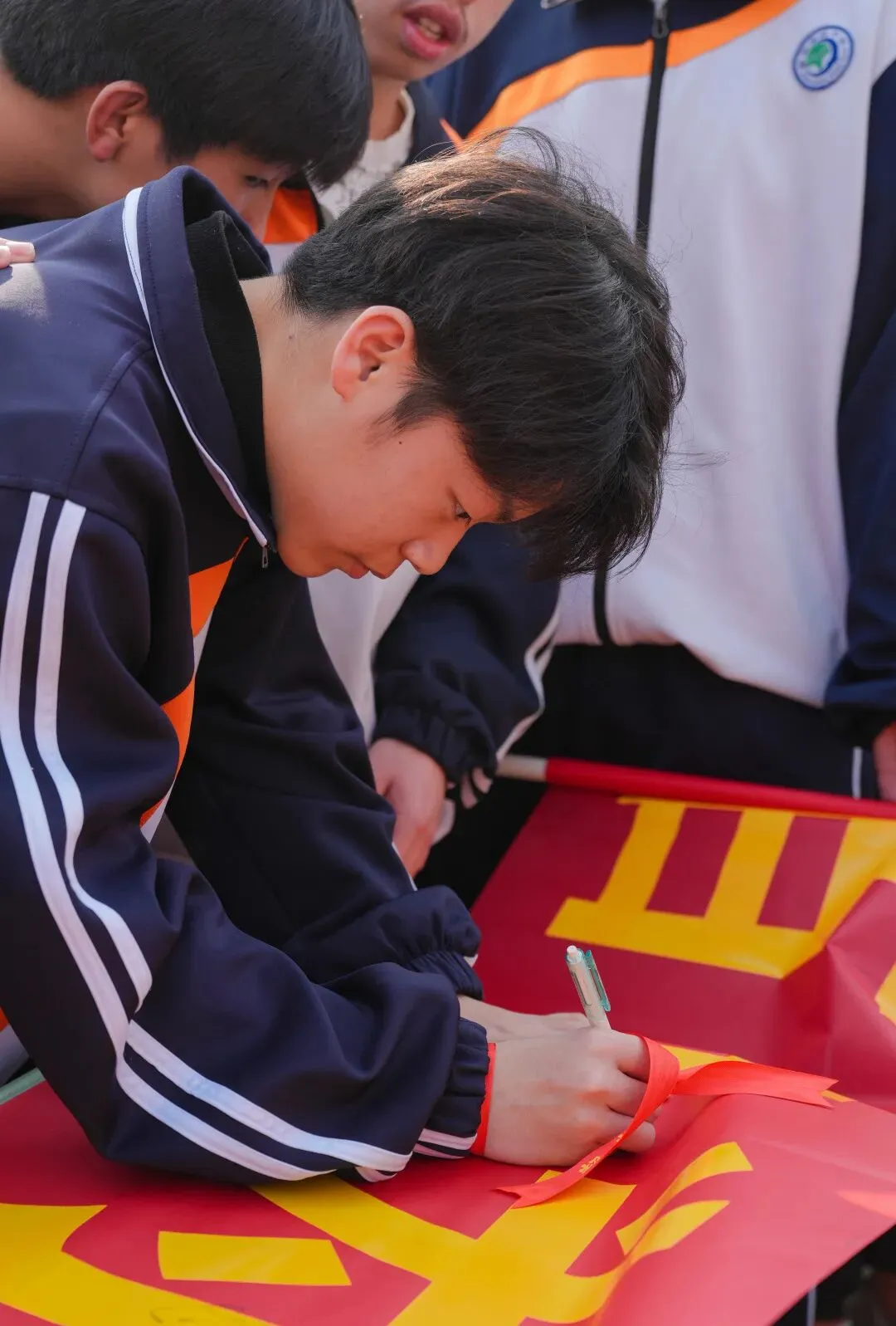 中考誓师燃壮志!世纪学子执笔为剑 奔赴山海! 第18张