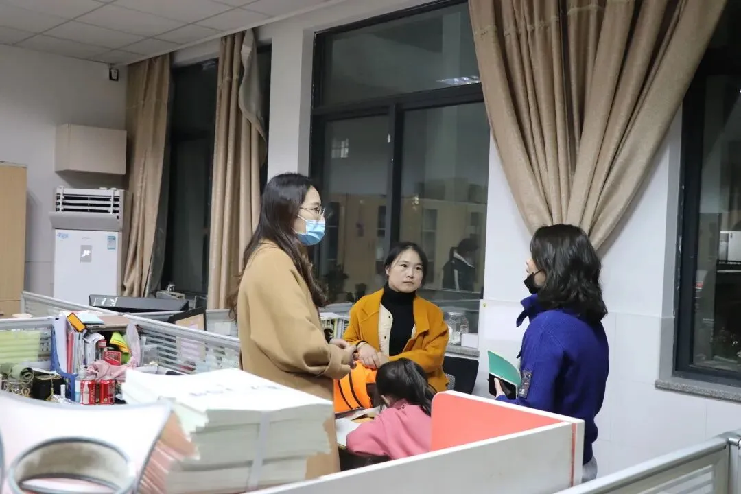 家校共育 冲刺中考——临平一中九年级家长会暨家长学校活动 第58张