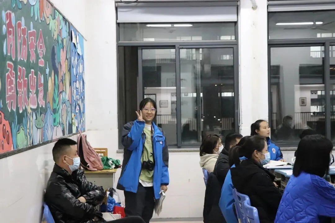 家校共育 冲刺中考——临平一中九年级家长会暨家长学校活动 第75张