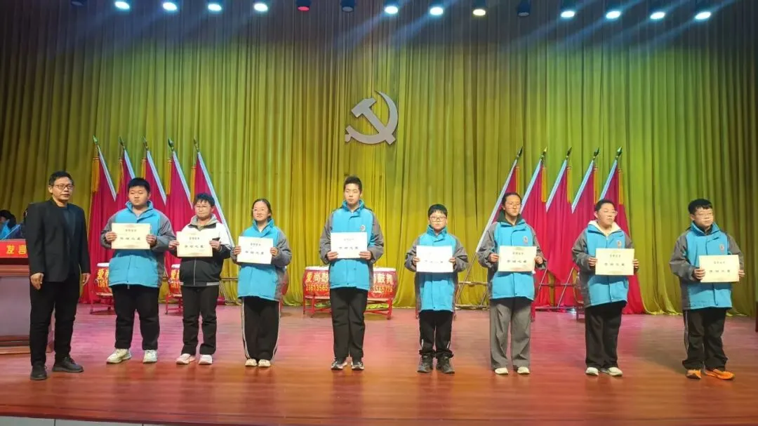 树榜样凝心聚力 战中考逐梦前行——润城中学2025年度学生表彰暨2026年冲刺誓师动员大会圆满举行 第34张