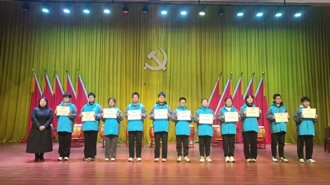 树榜样凝心聚力 战中考逐梦前行——润城中学2025年度学生表彰暨2026年冲刺誓师动员大会圆满举行 第51张