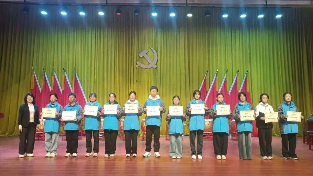 树榜样凝心聚力 战中考逐梦前行——润城中学2025年度学生表彰暨2026年冲刺誓师动员大会圆满举行 第67张