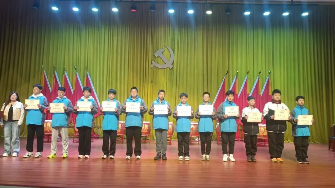 树榜样凝心聚力 战中考逐梦前行——润城中学2025年度学生表彰暨2026年冲刺誓师动员大会圆满举行 第68张