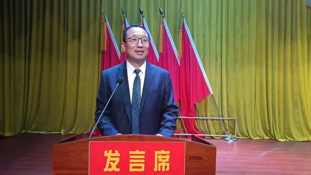 树榜样凝心聚力 战中考逐梦前行——润城中学2025年度学生表彰暨2026年冲刺誓师动员大会圆满举行 第87张