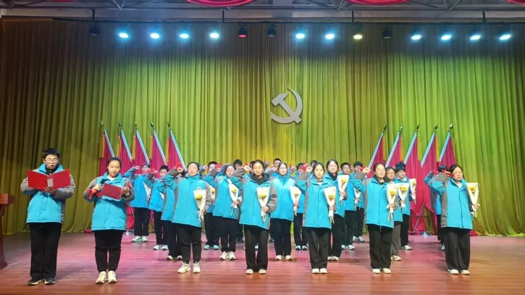 树榜样凝心聚力 战中考逐梦前行——润城中学2025年度学生表彰暨2026年冲刺誓师动员大会圆满举行 第97张