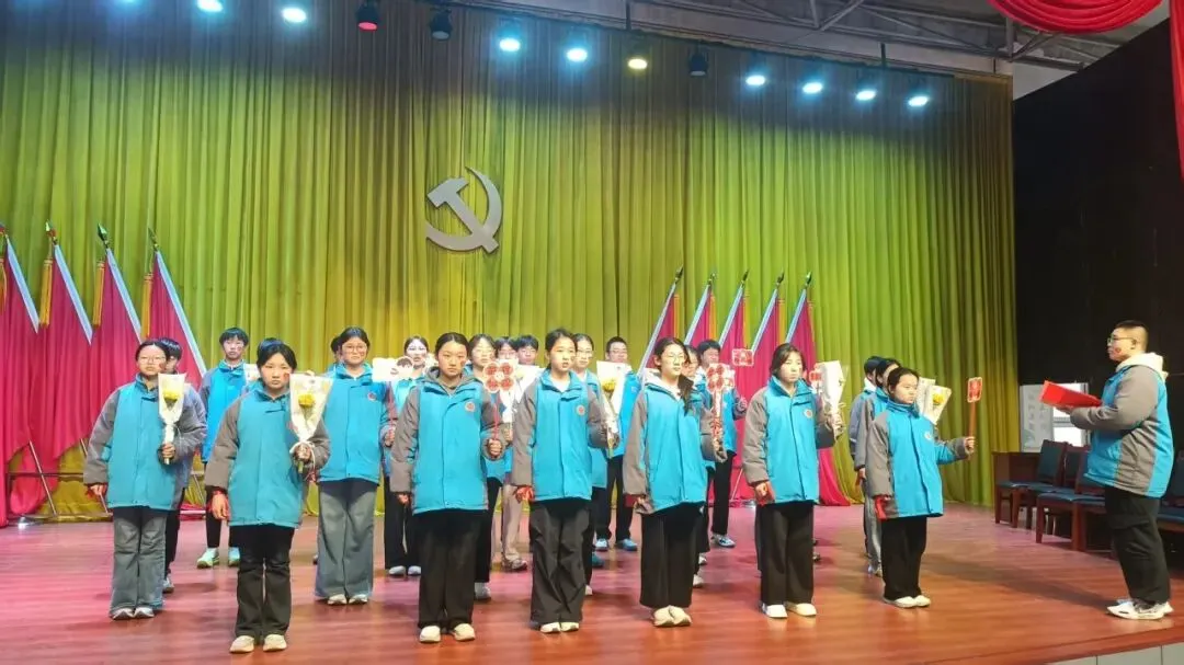 树榜样凝心聚力 战中考逐梦前行——润城中学2025年度学生表彰暨2026年冲刺誓师动员大会圆满举行 第100张