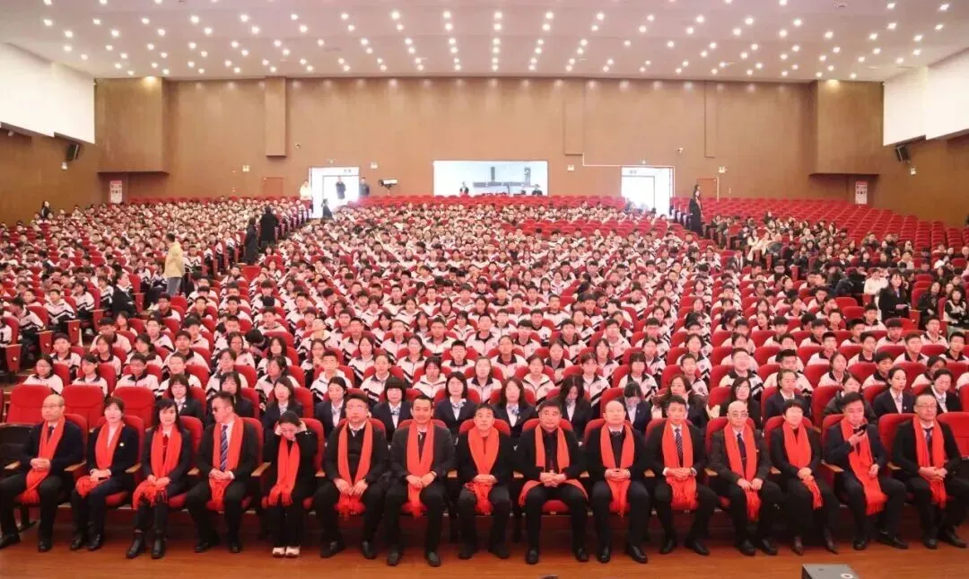 【校园头条】和时间赛跑 夺中考桂冠||2026届中考百日誓师大会 第15张