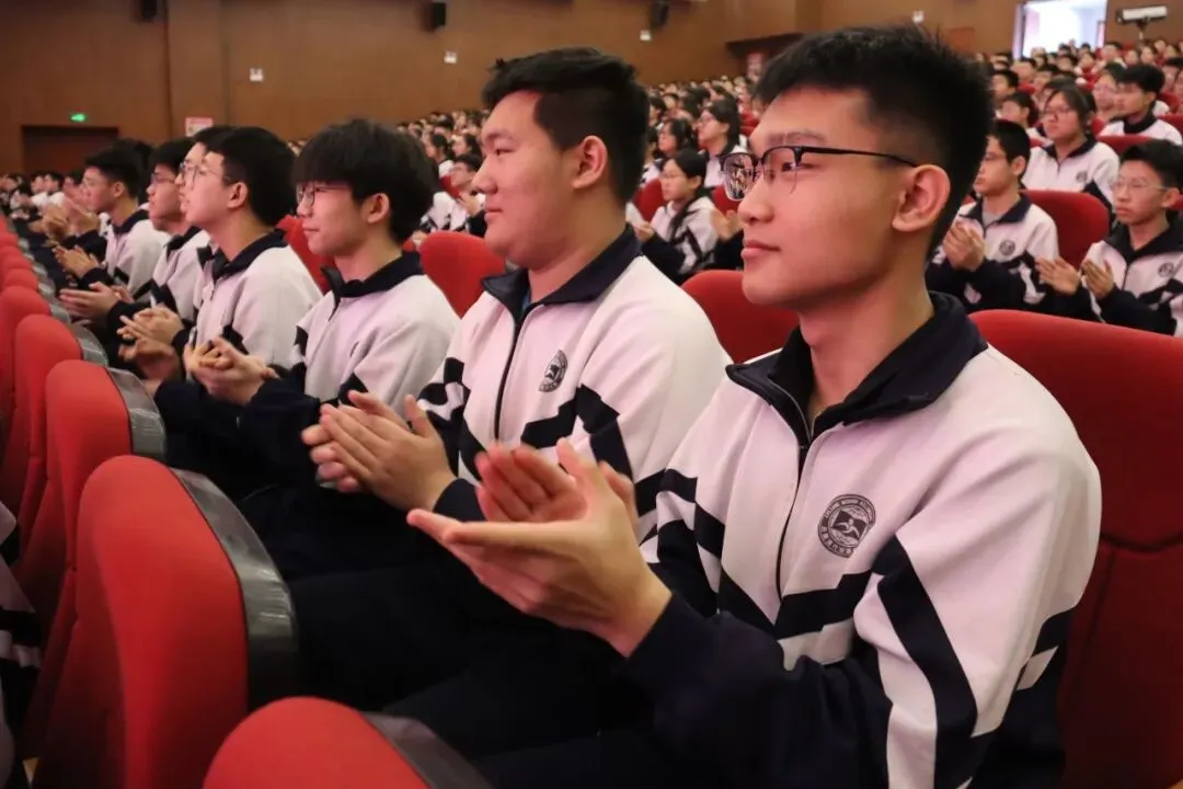 【校园头条】和时间赛跑 夺中考桂冠||2026届中考百日誓师大会 第29张