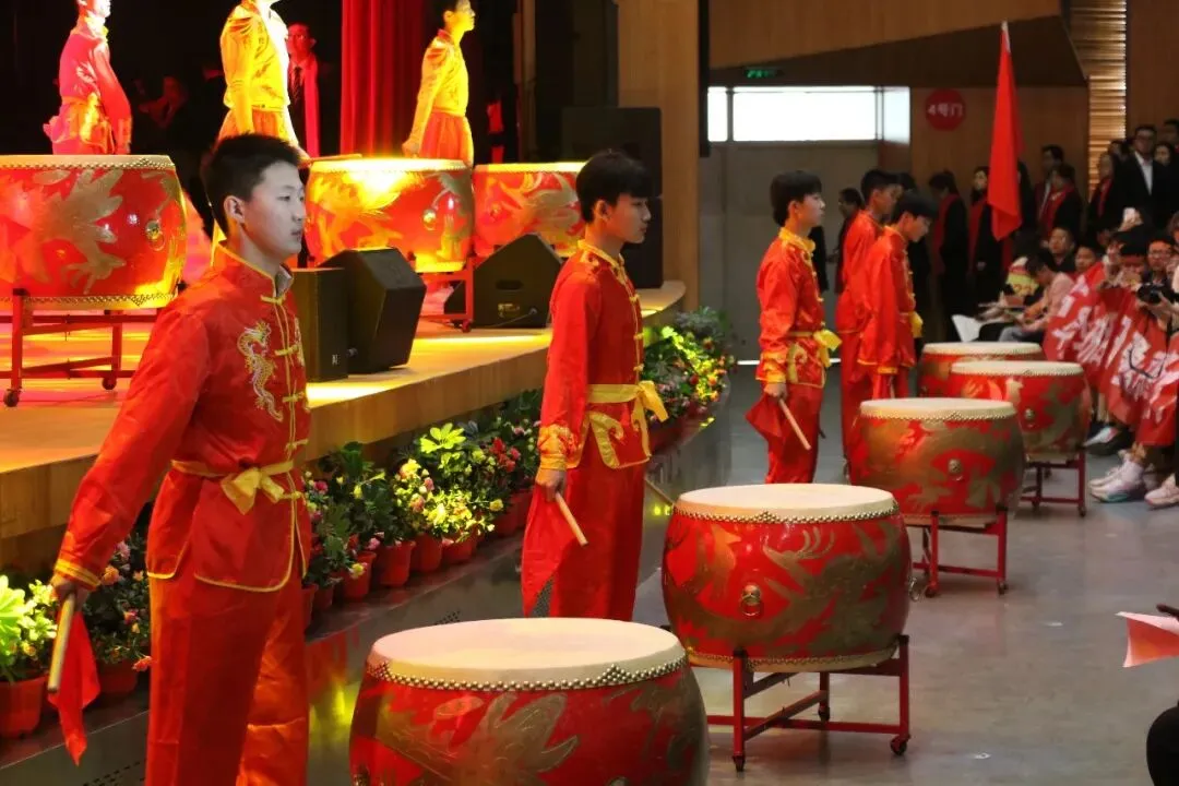 凤山学校初中部举行2026年中考百日誓师大会 第26张