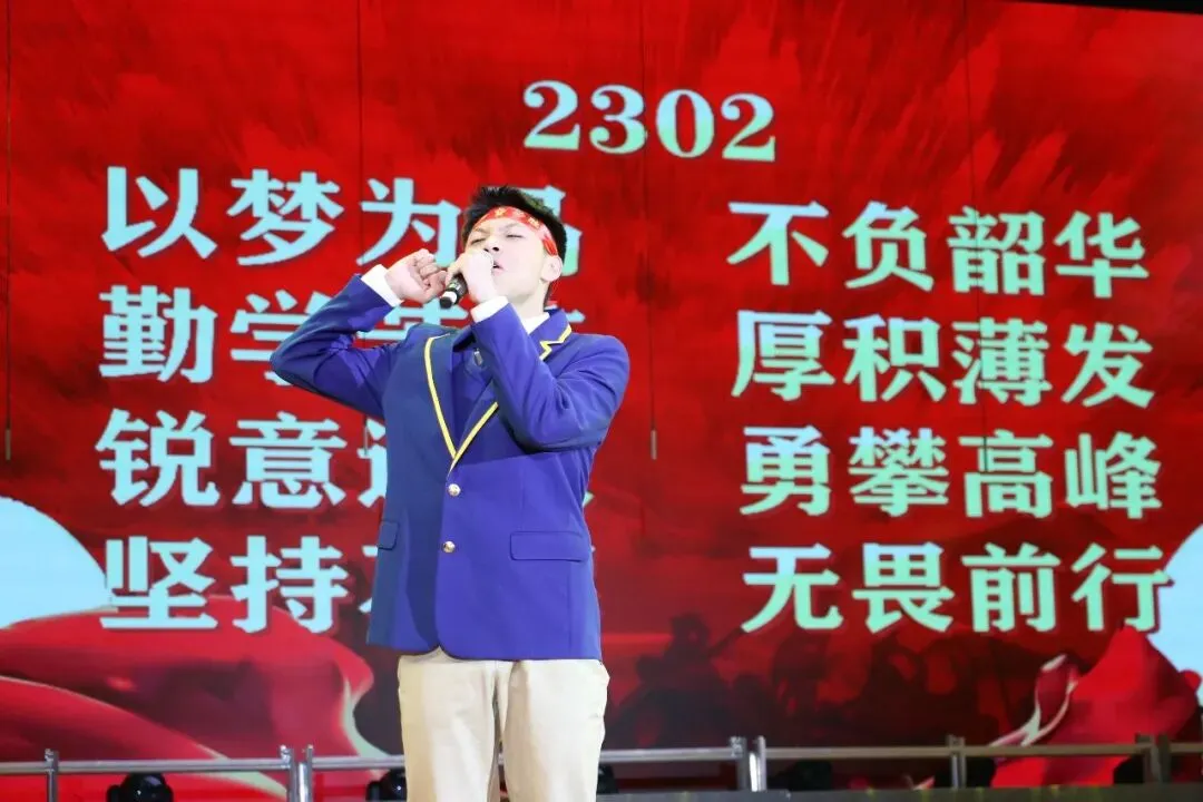 凤山学校初中部举行2026年中考百日誓师大会 第39张