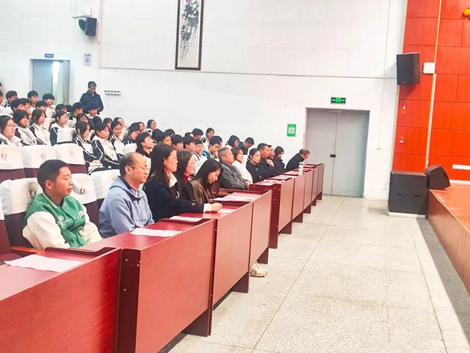 百日磨剑,逐梦中考——团结学校九年级誓师大会 第17张