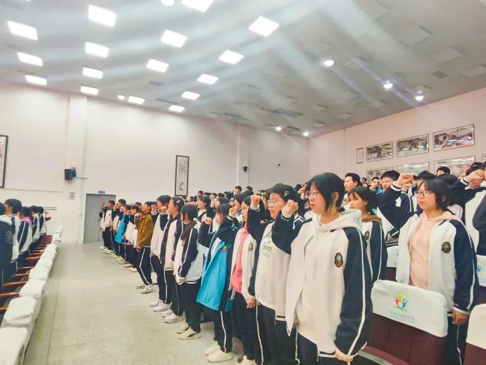 百日磨剑,逐梦中考——团结学校九年级誓师大会 第52张