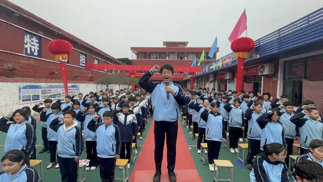 决战中考  梦想起航---霍州市向阳学校2026届中考百日誓师大会 第47张