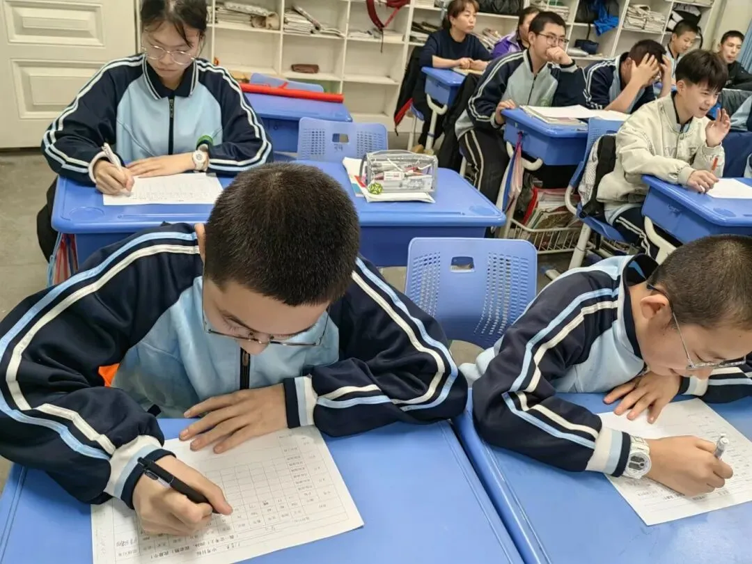 百日誓师砺初心 同心逐梦向中考——第二师二二三团中学2026届九年级百日誓师大会圆满举行 第26张