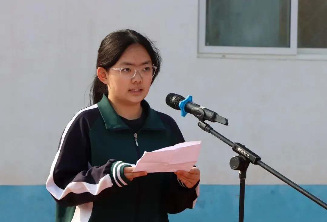 不负韶华拼百天 决胜中考梦必圆——我校举行九年级中考百日誓师大会 第10张