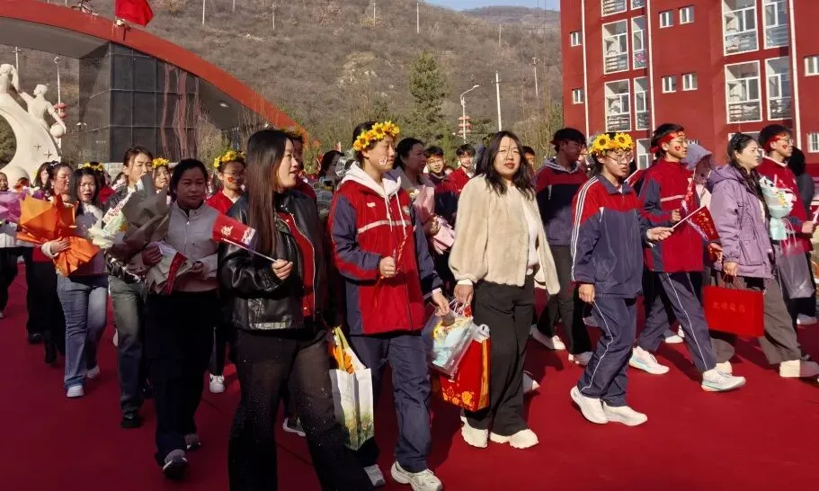 策马扬鞭 决胜未来——交口县第三中学校中考百日誓师大会 第23张