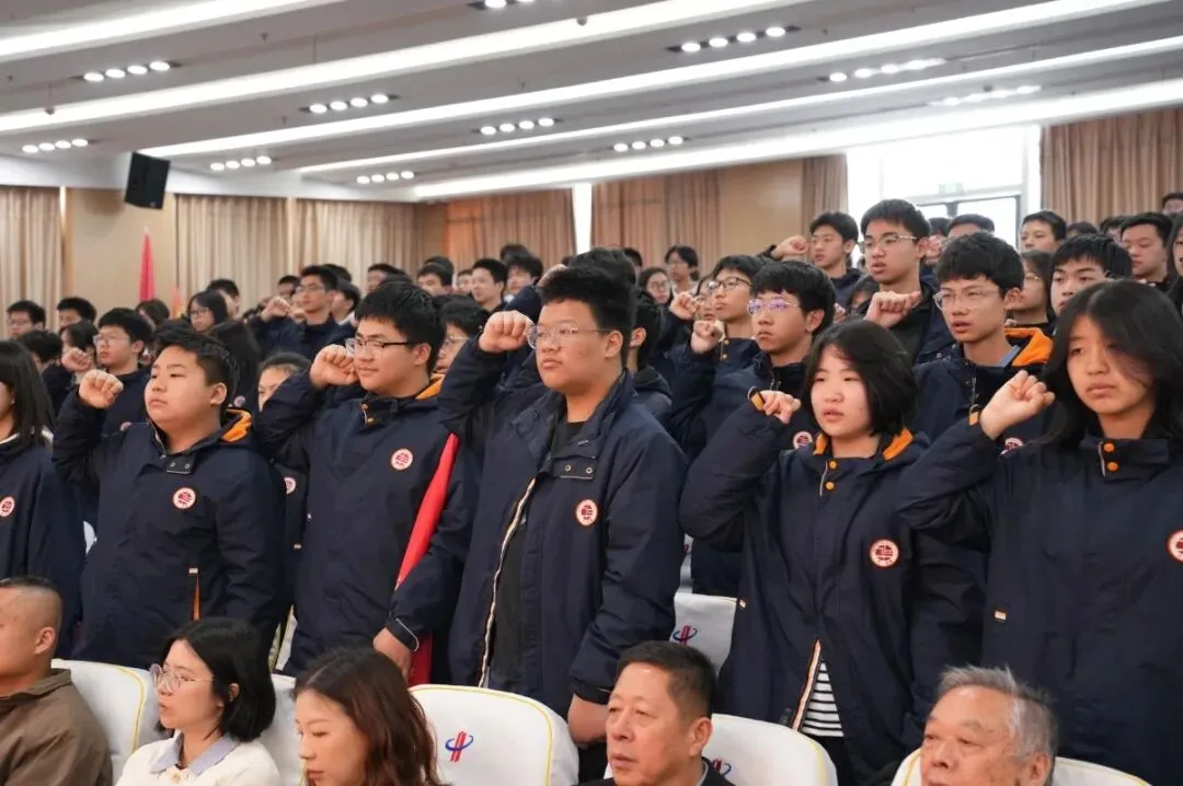 聚首华一高,誓师赴荣光|武汉小梅花学校中考百日誓师大会圆满举行 第45张