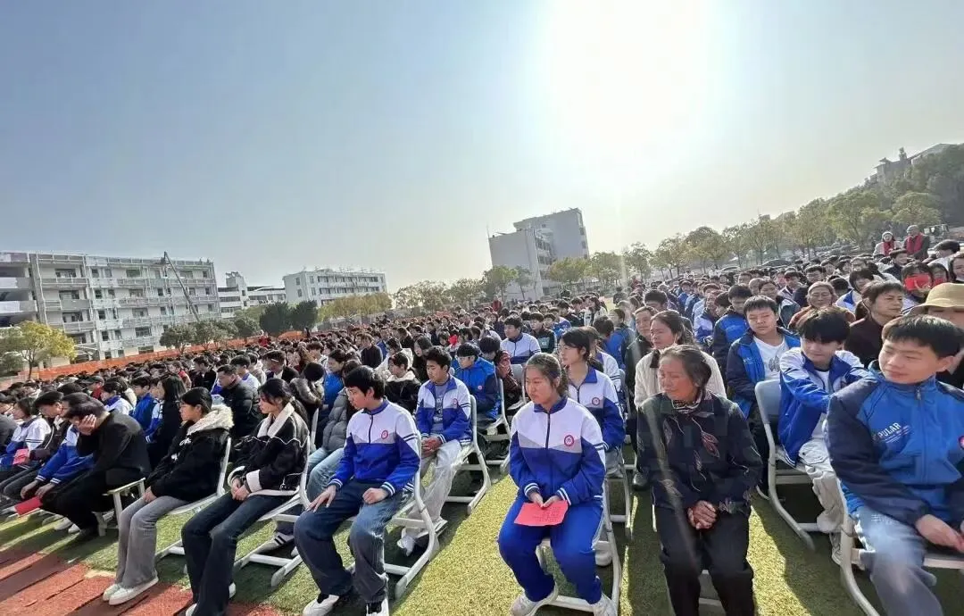 东临新区湖南中学2026届中考百日宣誓大会纪实 第11张