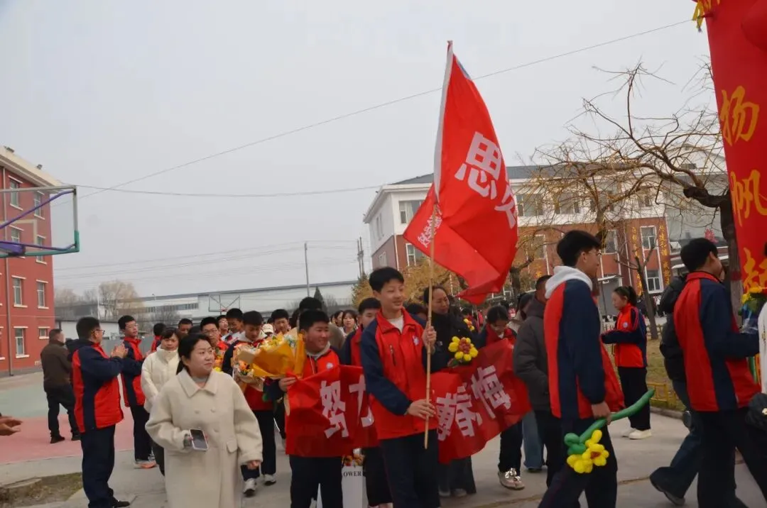 【师力成才 思贤实验】“百日冲刺,圆梦中考”——初三百日誓师大会 第32张