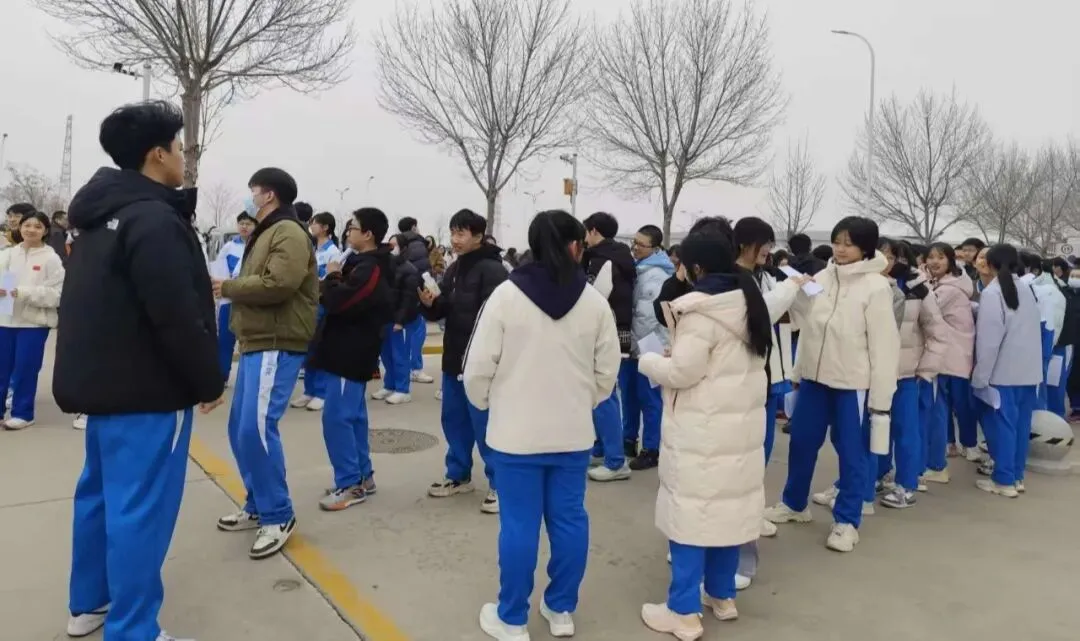 海滨人民医院完成1390名中考学生体检 第4张