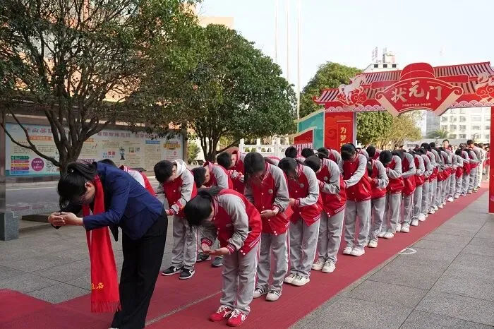 策马扬鞭,决战中考 —— 我校隆重举行2026 年中考百日誓师大会 第13张