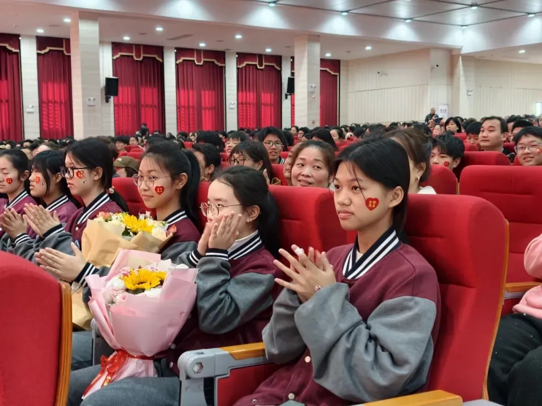 汉川外国语学校举行2026年中考百日誓师大会 第10张