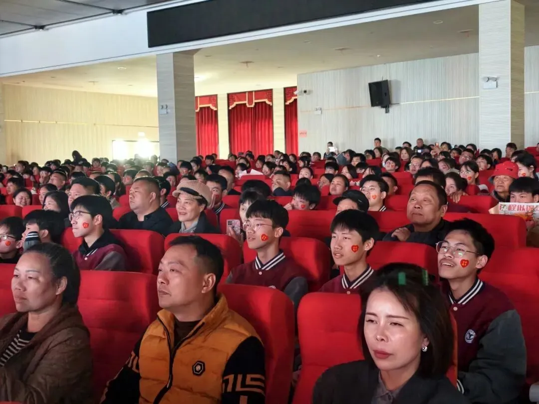 汉川外国语学校举行2026年中考百日誓师大会 第11张