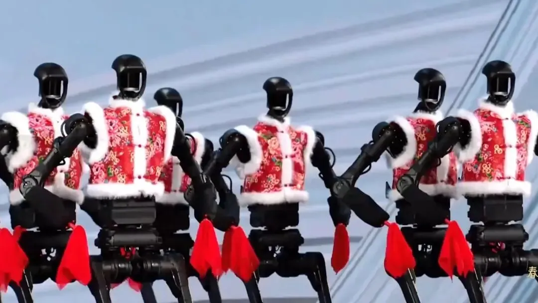 背完直接上考场!2026中考作文押题:春晚机器人3个必考点+满分模板(建议打印) 第3张