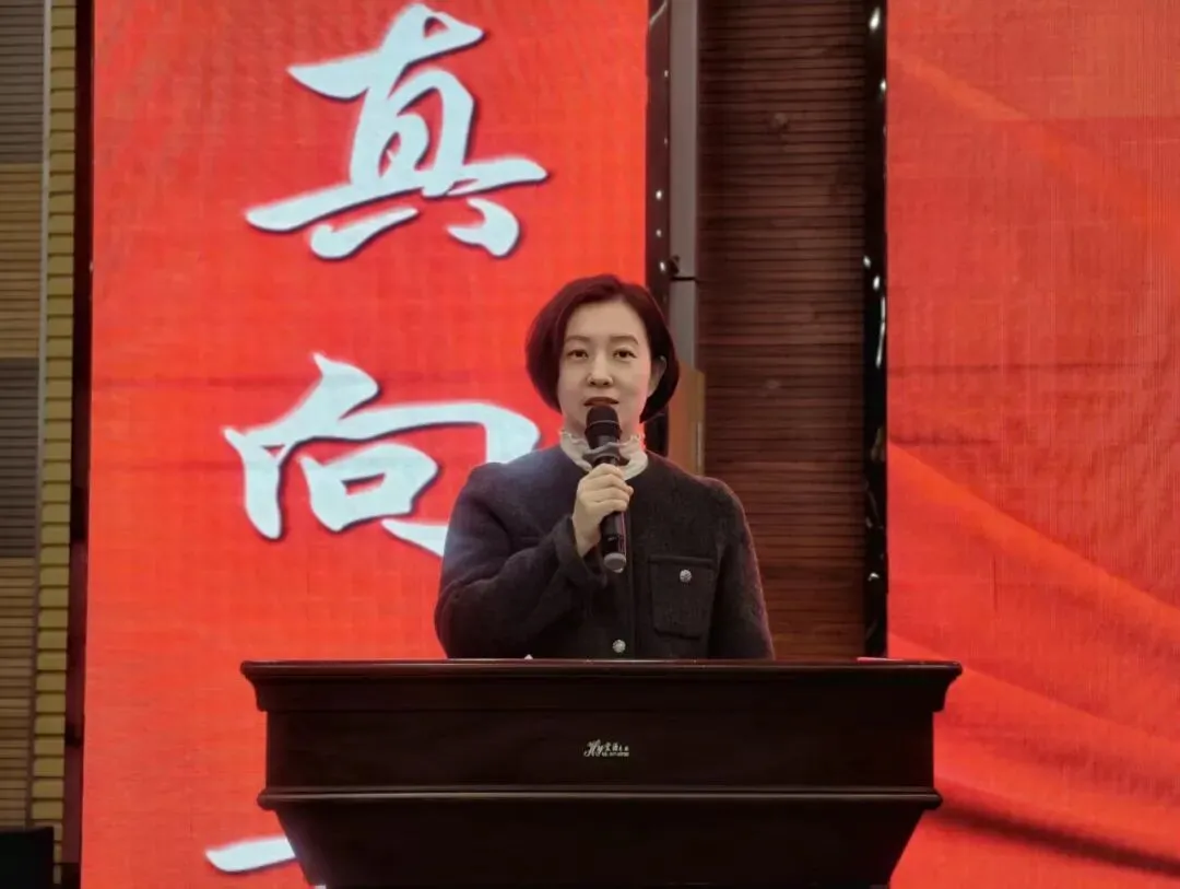 【实验·中考冲刺】骋怀学海展骐骥,折桂蟾宫耀实验——我校2026届百日动员大会隆重举行 第18张 【实验·中考冲刺】骋怀学海展骐骥,折桂蟾宫耀实验——我校2026届百日动员大会隆重举行 第18张