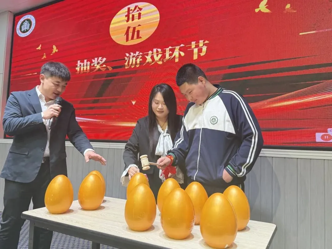 马踏青云赴中考 百日鏖战铸辉煌——文华学校初中部中考百日誓师大会圆满举行 第31张